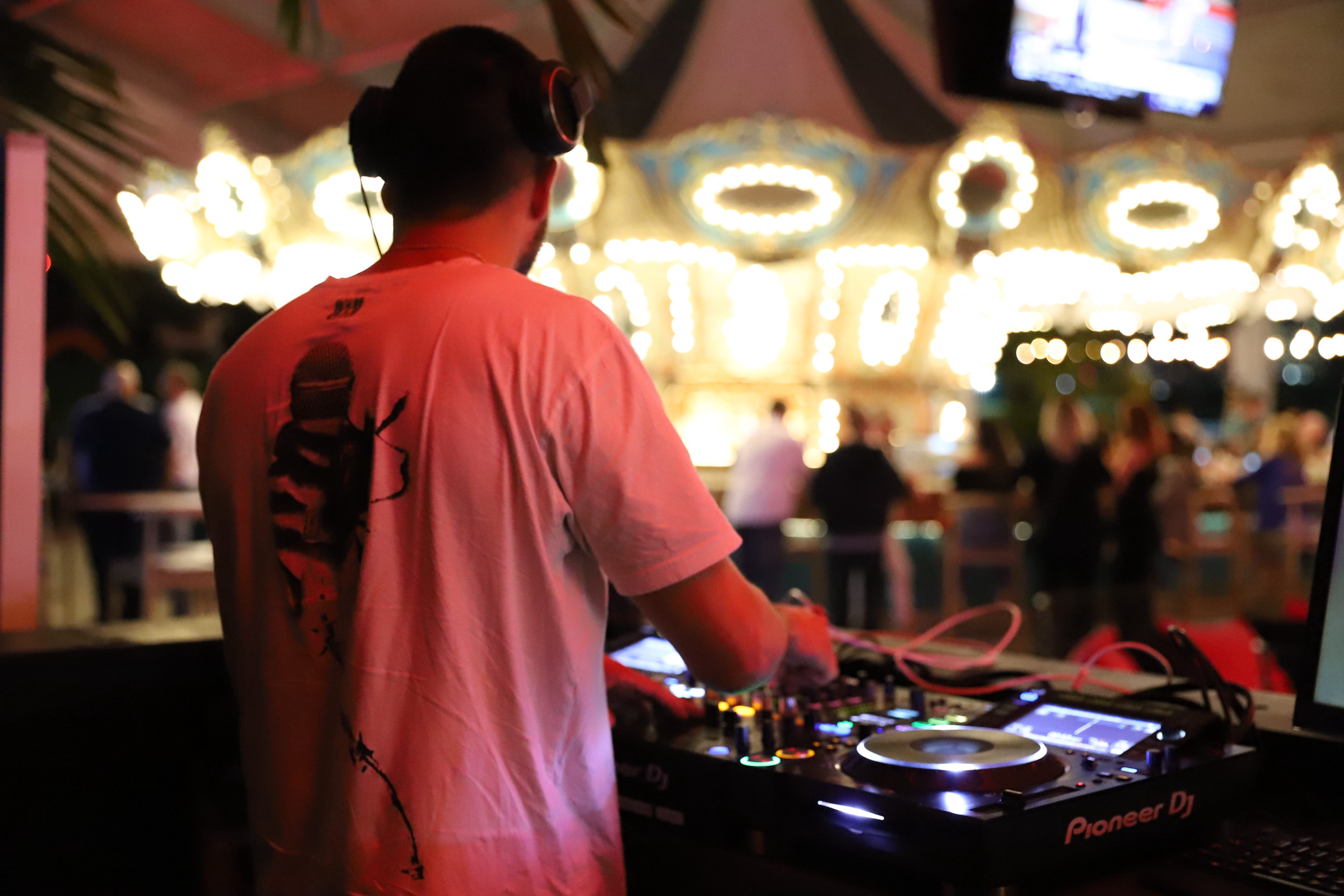 Mixer Mike event