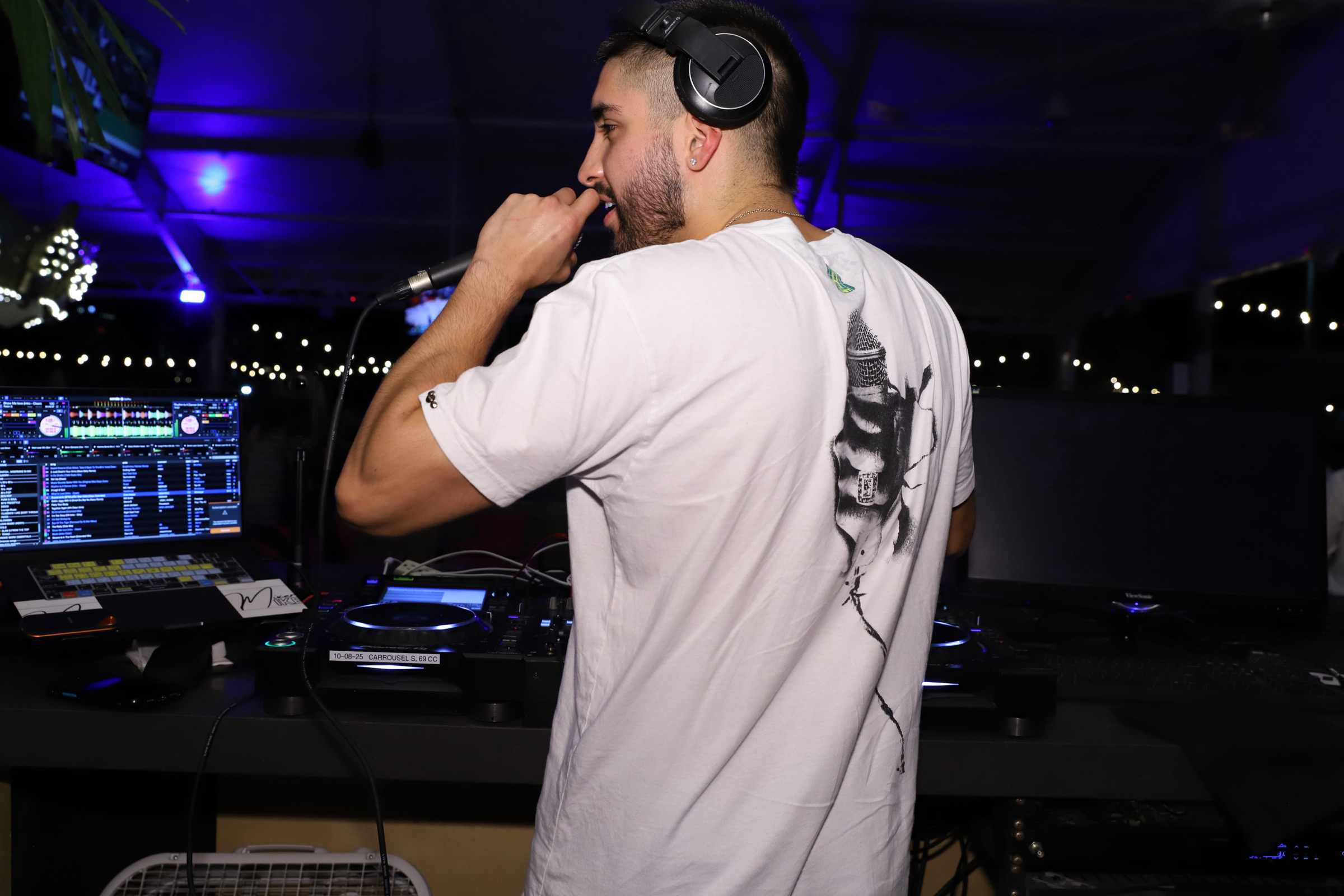 Mixer Mike performing